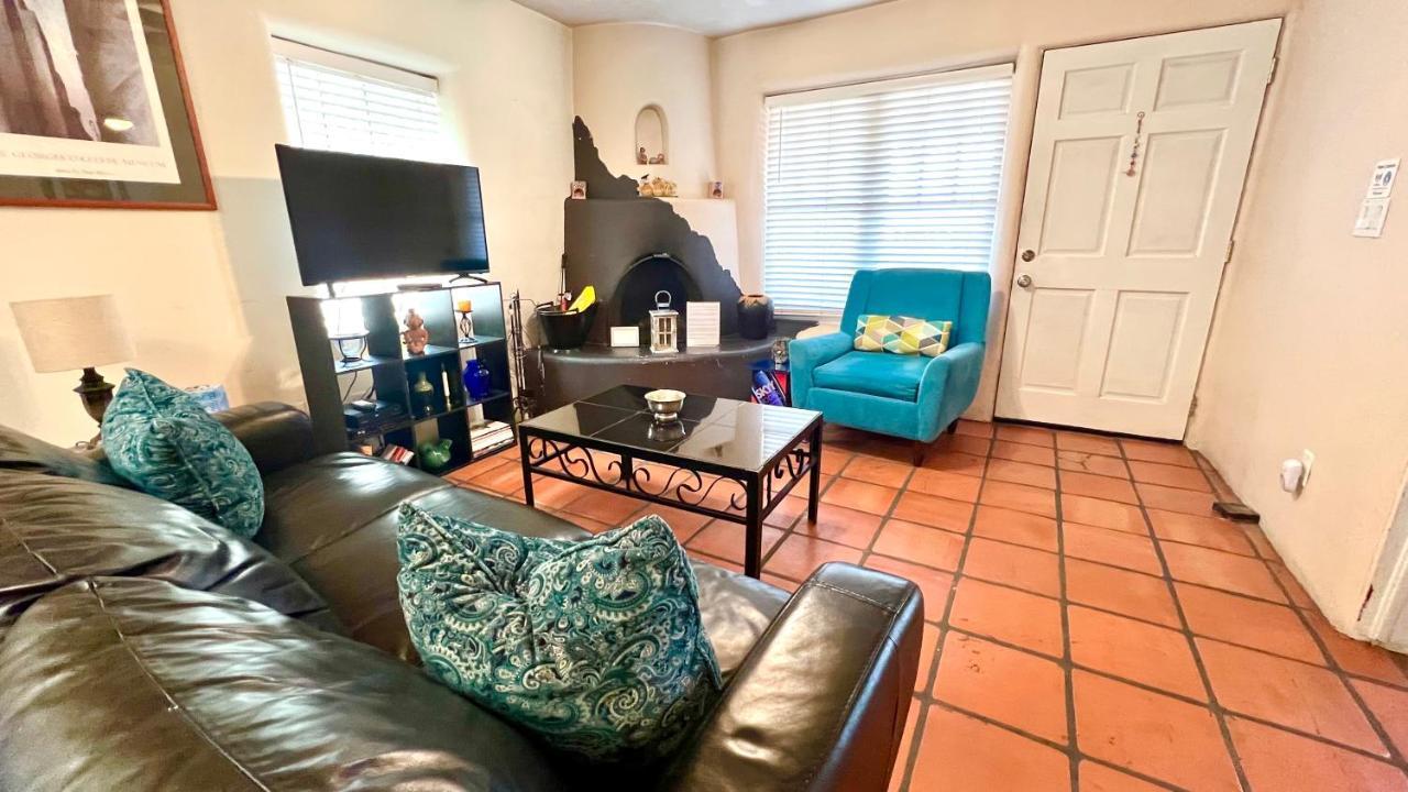 Casas De Guadalupe - Sante Fe Vacation Rentals サンタフェ エクステリア 写真