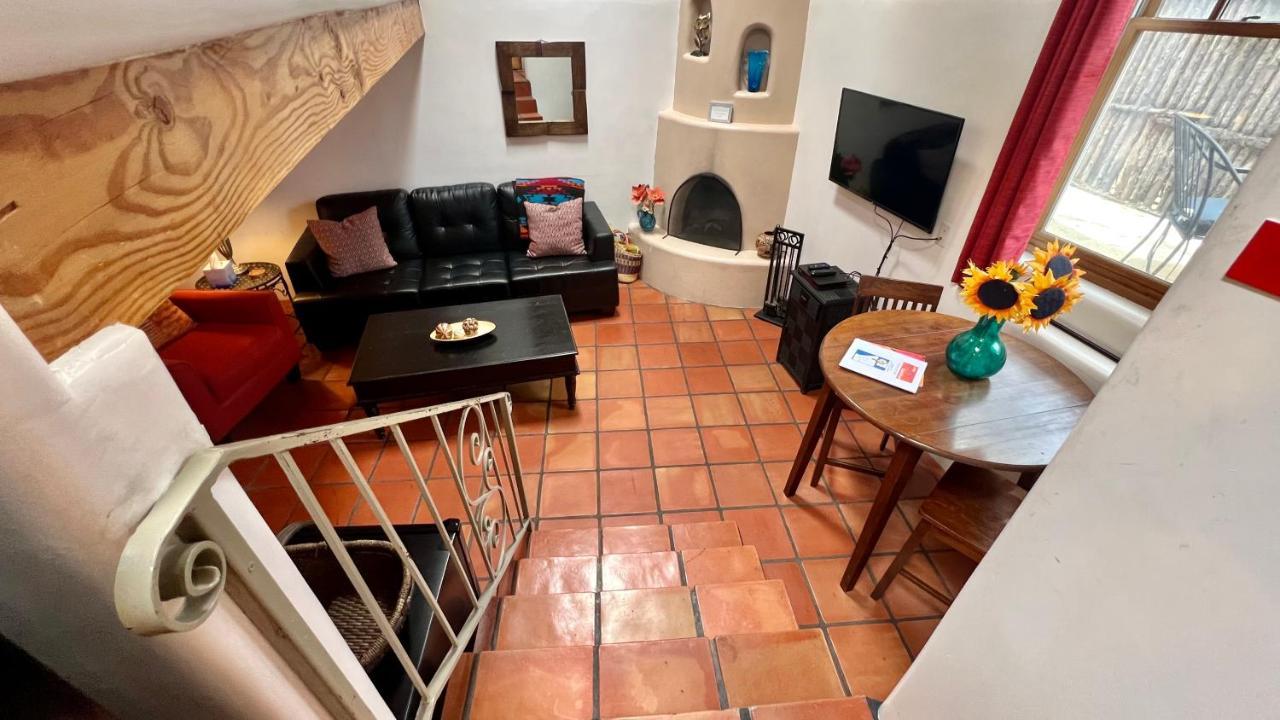 Casas De Guadalupe - Sante Fe Vacation Rentals サンタフェ エクステリア 写真