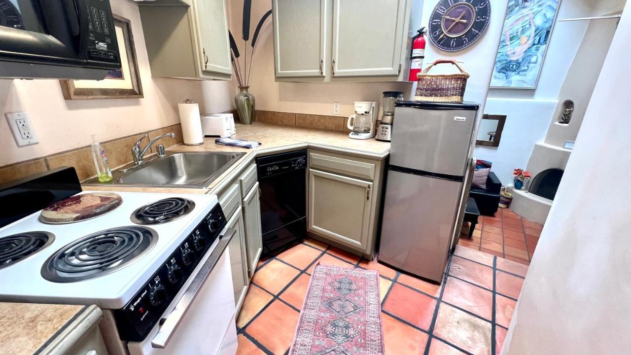 Casas De Guadalupe - Sante Fe Vacation Rentals サンタフェ エクステリア 写真