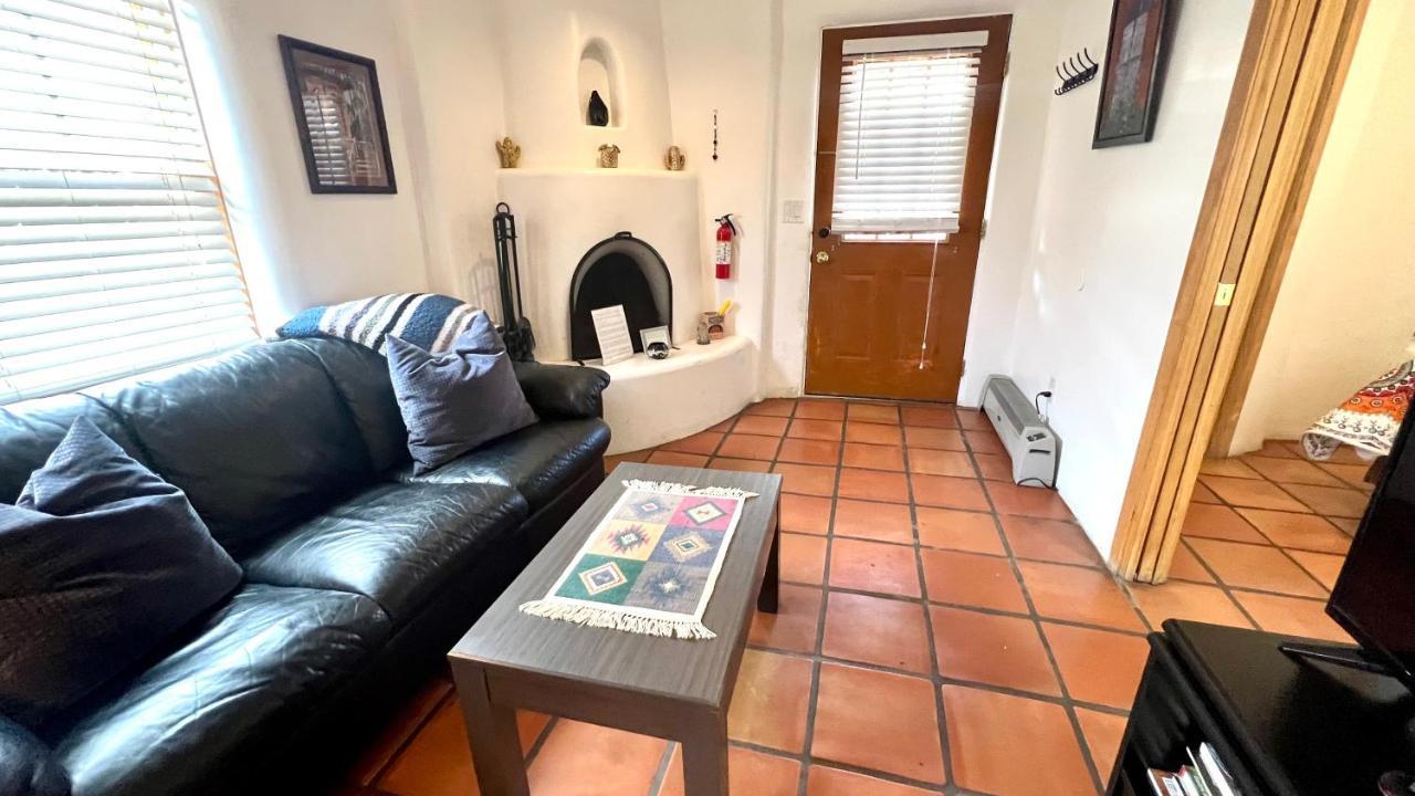 Casas De Guadalupe - Sante Fe Vacation Rentals サンタフェ エクステリア 写真