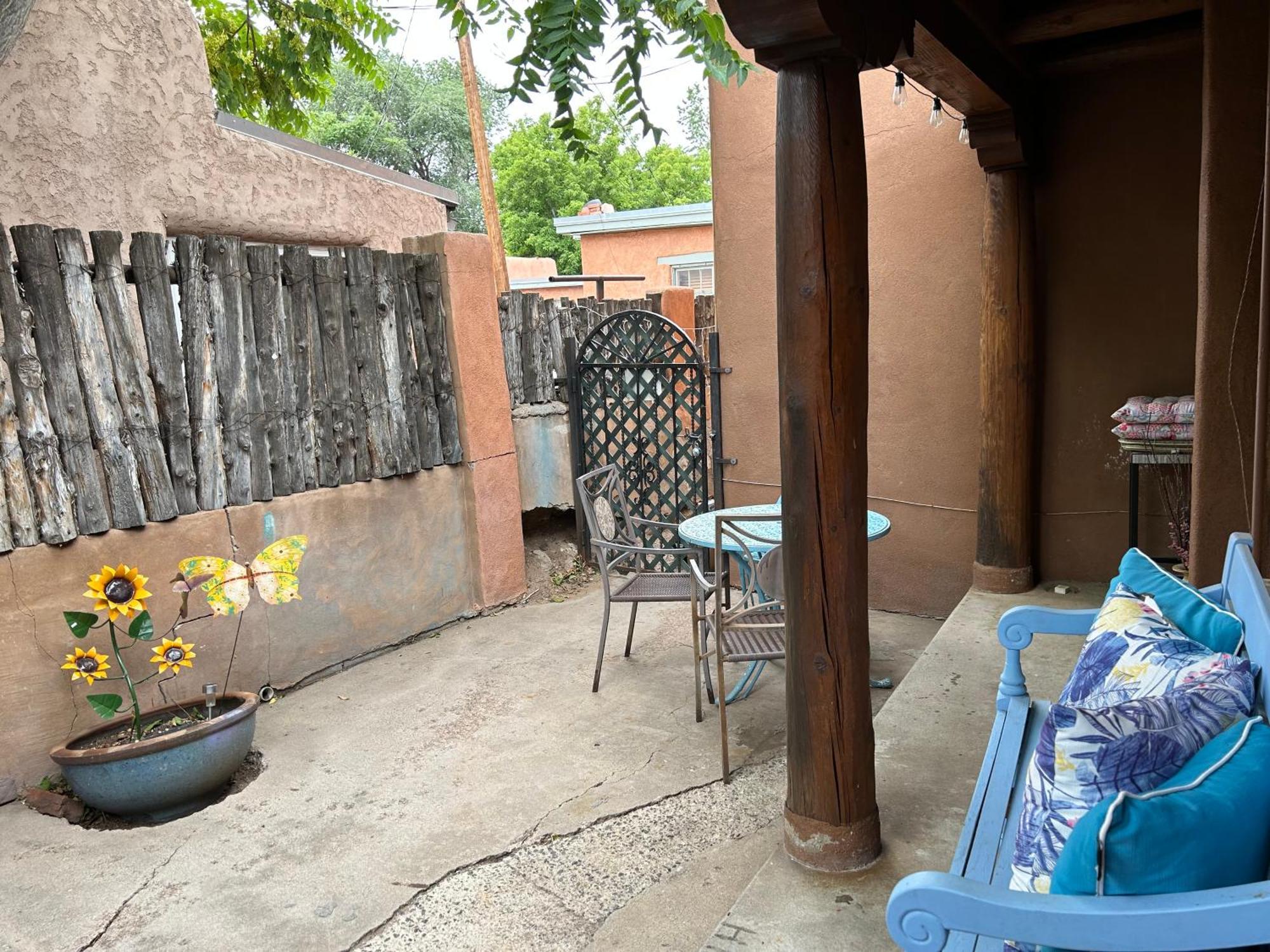 Casas De Guadalupe - Sante Fe Vacation Rentals サンタフェ エクステリア 写真